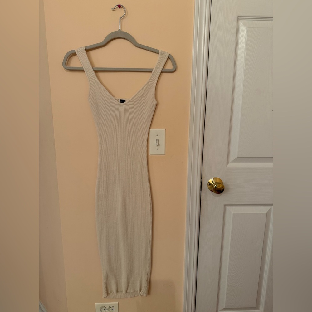 Windsor Cream V-Neck Bodycon Dress